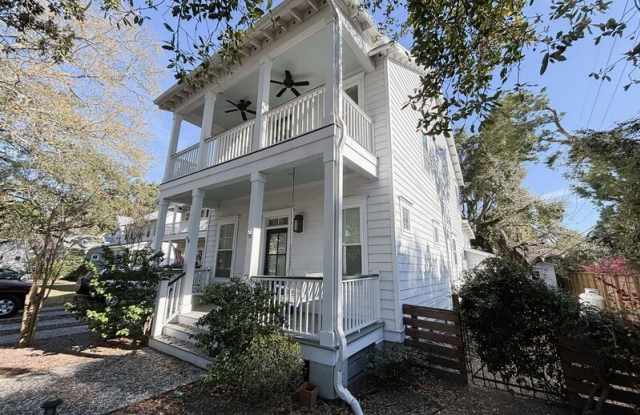 1051 Phillips Park Dr