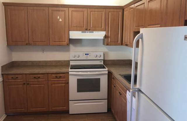 1800 N Lauderdale Ave