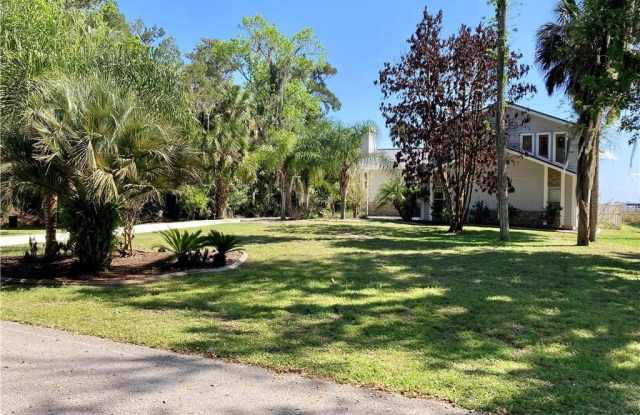 1544 NW 17th Court