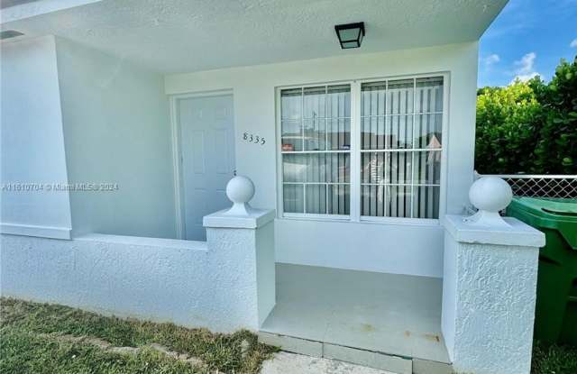 8335 SW 10th Ter