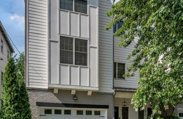 3-bedroom, 2.5-bath rental home located in Nashville’s vibrant, 12 South!