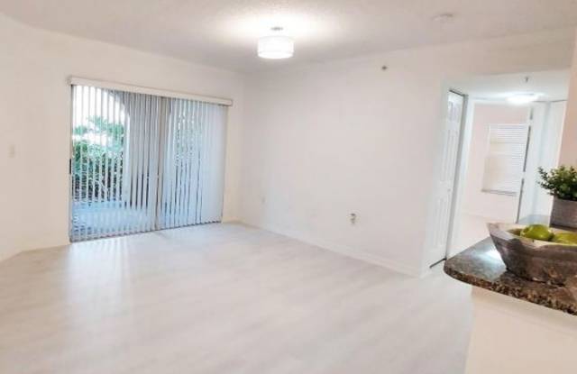 Photo of 2457 Centergate Drive