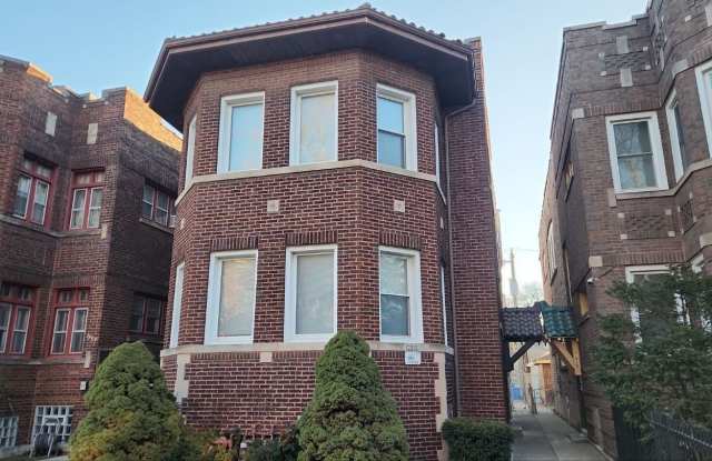 Photo of 7811 S Euclid Avenue