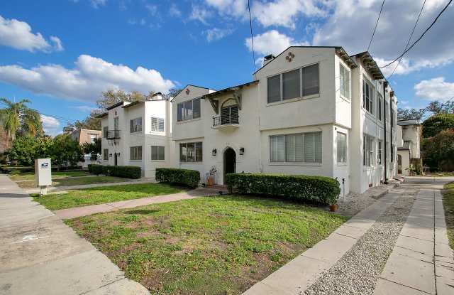 Photo of Lake Eola Heights Apartments