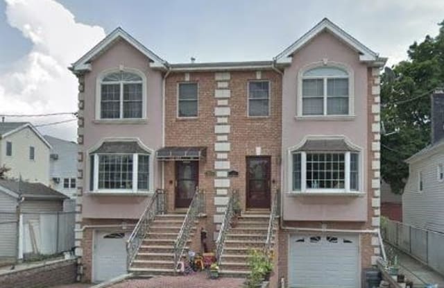 818 7TH ST - 818 7th Street, Secaucus, NJ 07094