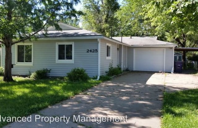 2425 Buttonwood Drive - 2425 Buttonwood Drive, Manhattan, KS 66502