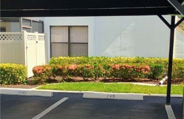 13247 Whitehaven Lane unit: 705