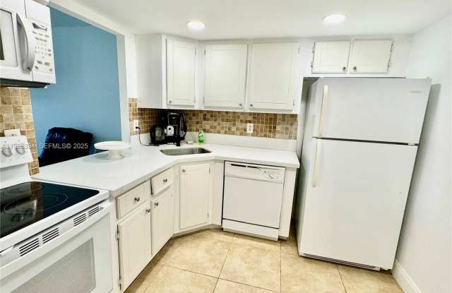 801 Three Islands Blvd