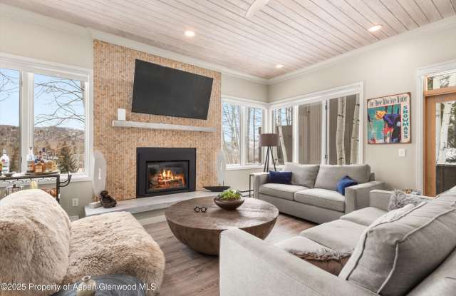 310 MEADOW RANCH Road