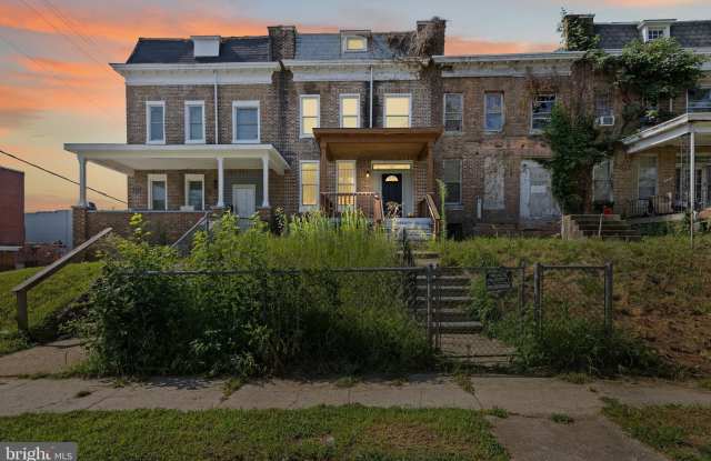 Photo of 3003 CLIFTON Avenue