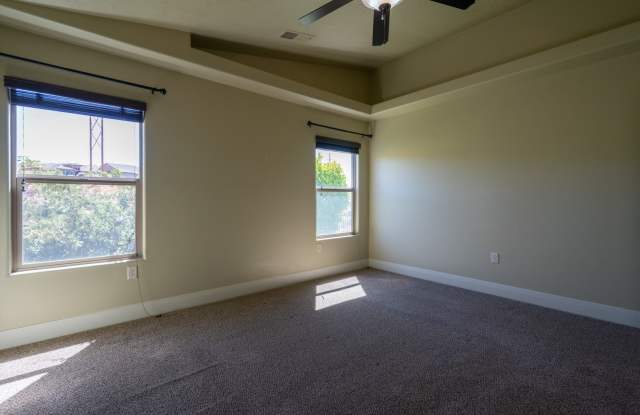 Pet Friendly 3 Bed 2 Bath Home With 2 Car Garage