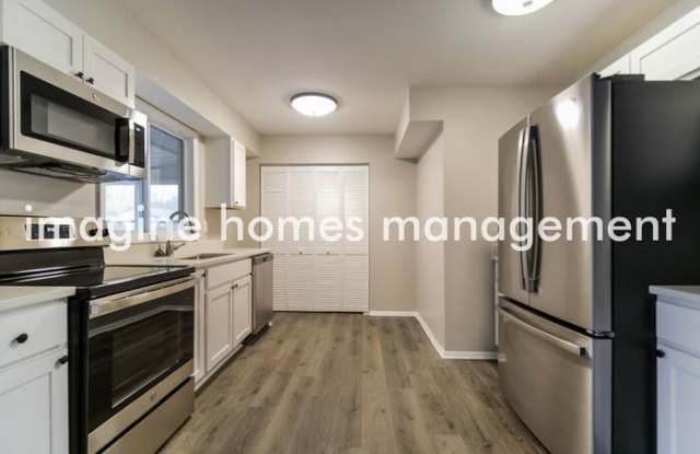 Photo of 225 Moorewood Avenue