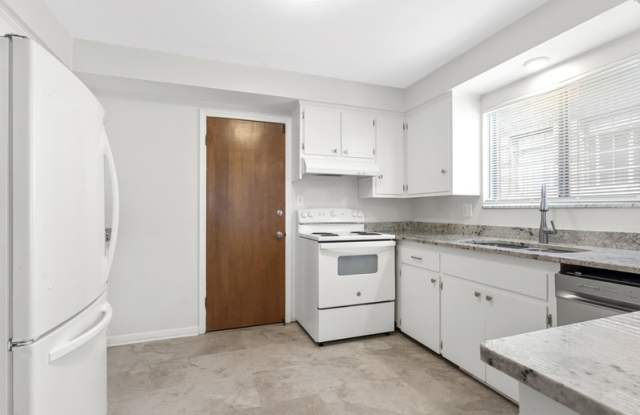 930 Trombley Rd. - 932