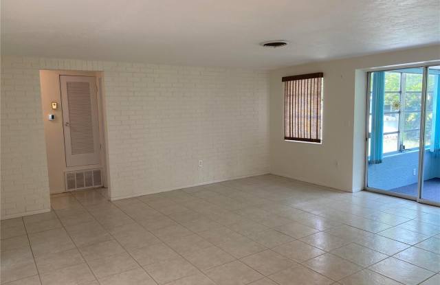 2881 GULF GATE DRIVE