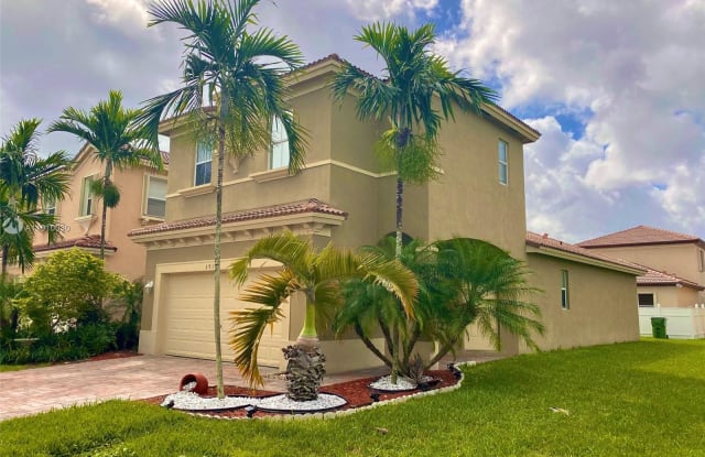 3910 NE 13th Dr - 3910 Northeast 13th Drive, Homestead, FL 33033