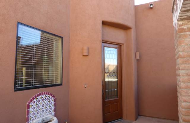 11488 North Moon Ranch Place