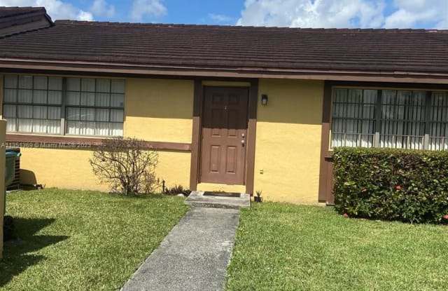 14807 SW 84th Ter - 14807 Southwest 84th Terrace, Kendall West, FL 33193