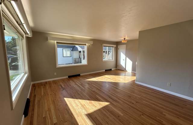 1311 East Maple Avenue