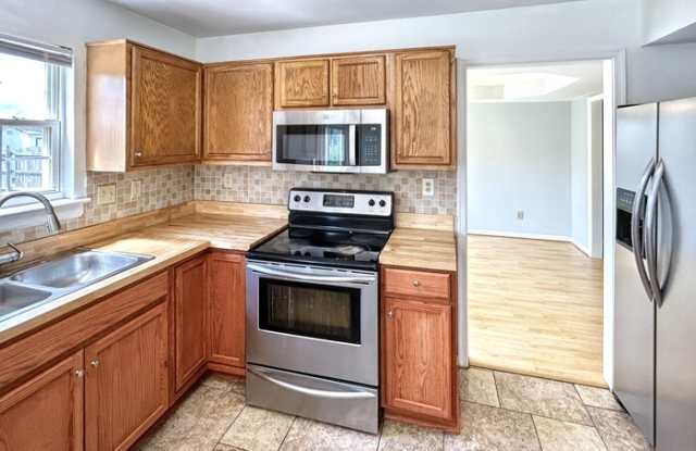 6432 Goldenrod Court