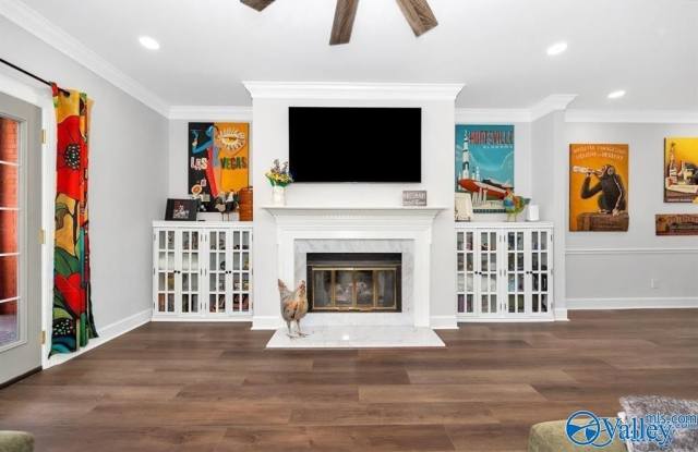 4770 Whitesburg Drive