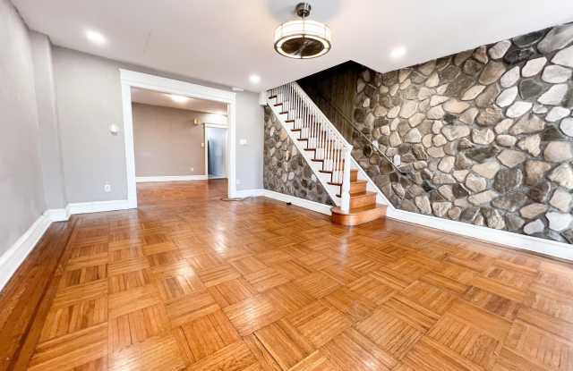 7355 WOOLSTON AVENUE