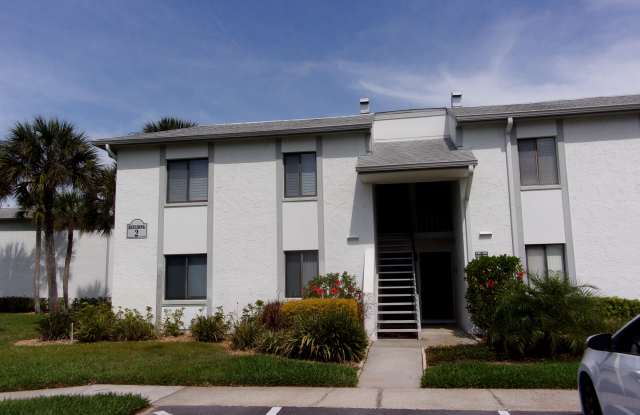 132 E Cypress Ct