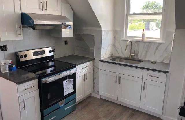 Photo of 74 WEST 7TH ST