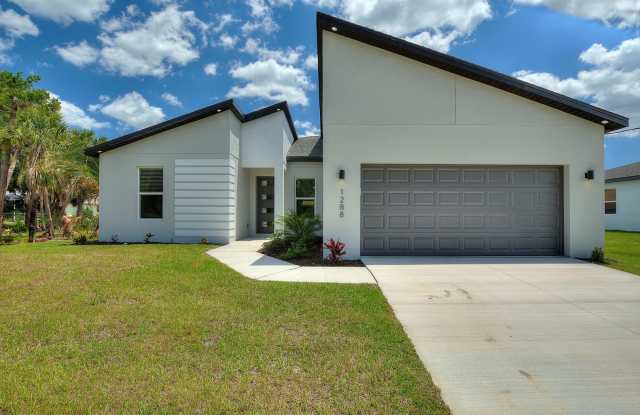 BRAND NEW HOME! Modern, energy efficient home with ALL of the upgrades! North Port, FL photos photos