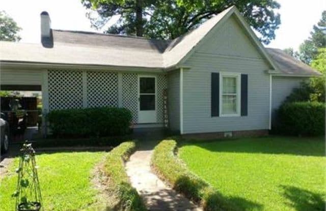 2300 South Mulberry Street - 2300 South Mulberry Street, Pine Bluff, AR 71603