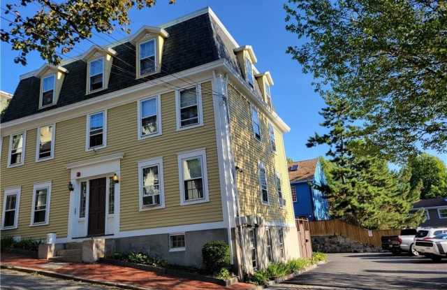 8 Cady Street unit: 3