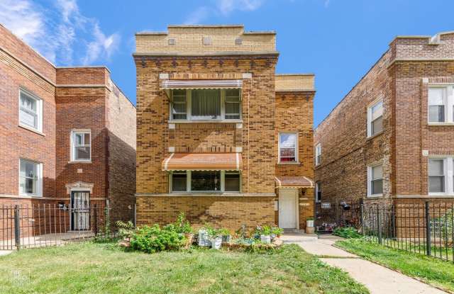 1741 N Mayfield Avenue unit: 1