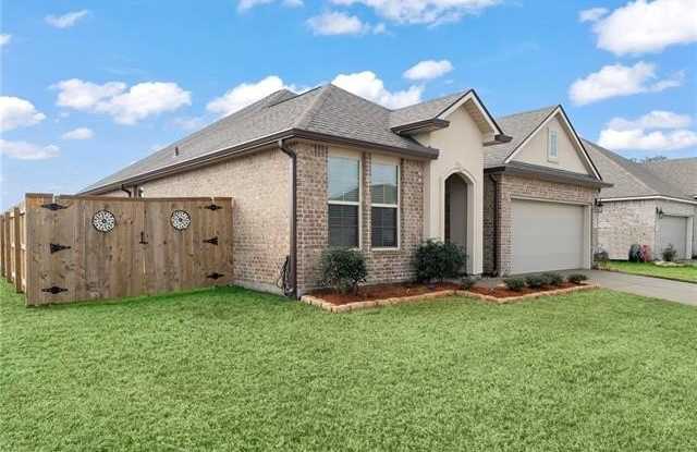 7413 FIRST LAKE Drive