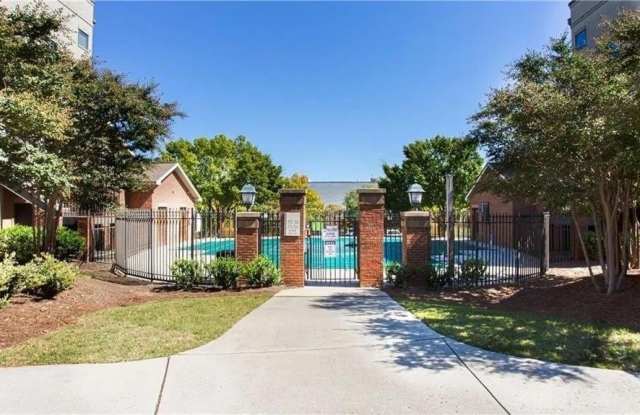 898 Oak Street SW unit: 1307