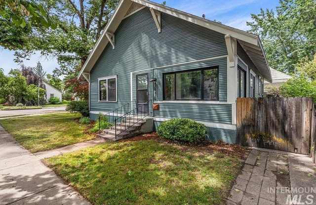 1414 West Alturas Street