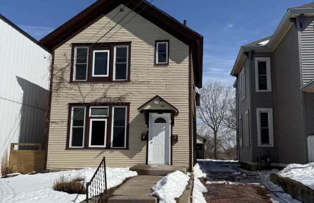 764 Capital Heights, 2