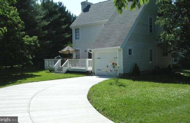 8525 HARVEST VIEW COURT