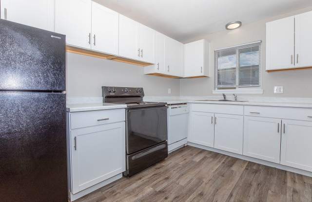 De Cortez Apartments