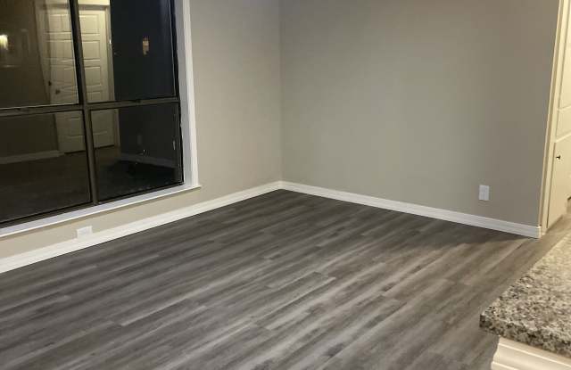 410 West Lindbergh Boulevard