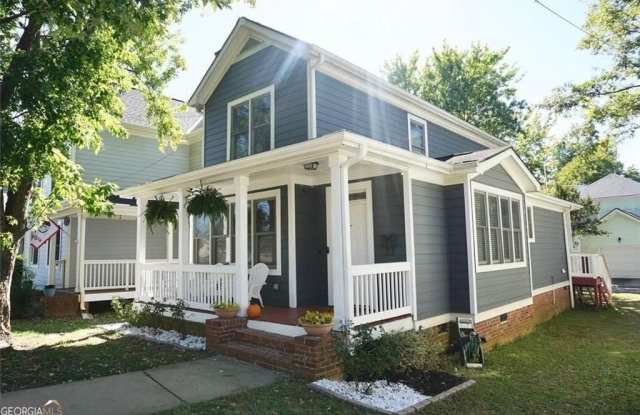 Photo of 85 Hammock Place SE