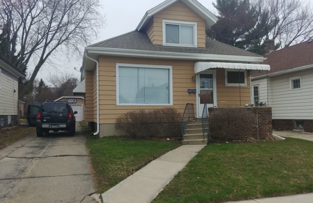 1716 Blake Ave - 1716 Blake Avenue, Racine, WI 53404