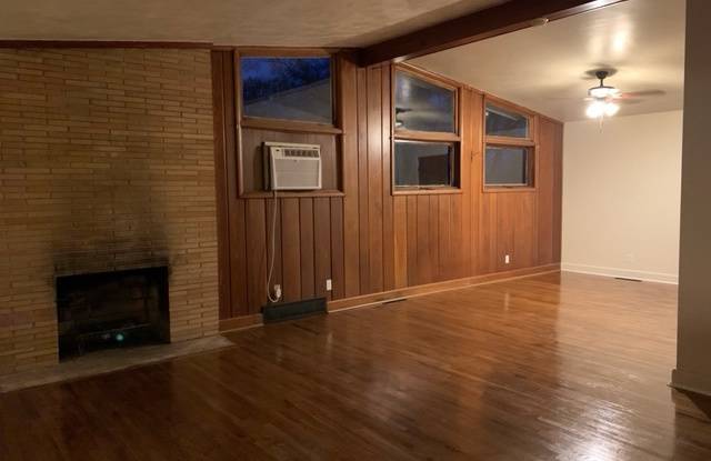 Photo of 133 Oakwood Circle