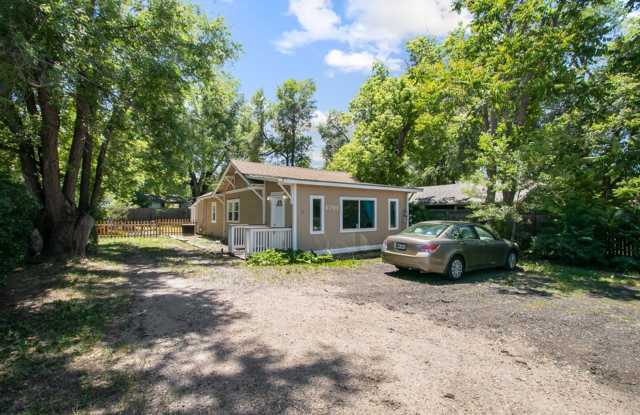 1701 W. MULBERRY