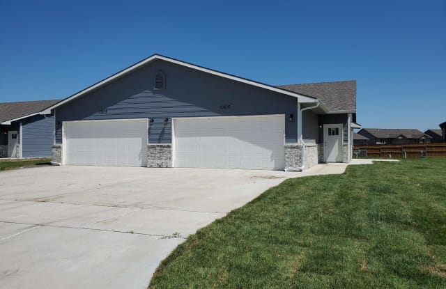 10608 E Conifer - 10608 S Conifer St, Wichita, KS 67207