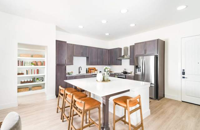 Photo of Modera Trailhead