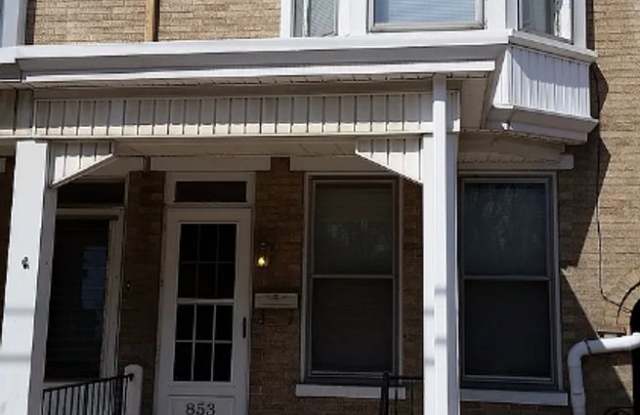 4 Bedroom House Parking York City