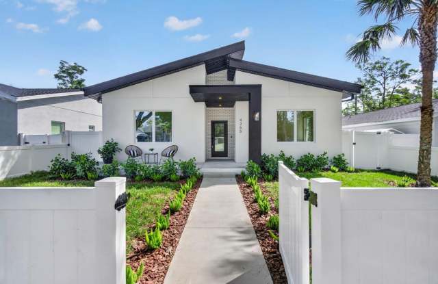 BRAND NEW - BE THE FIRST RESIDENT!!