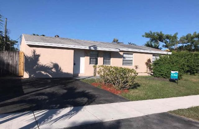 4951 Southwest 16th Street - 4951 Southwest 16th Street, Broadview Park, FL 33317