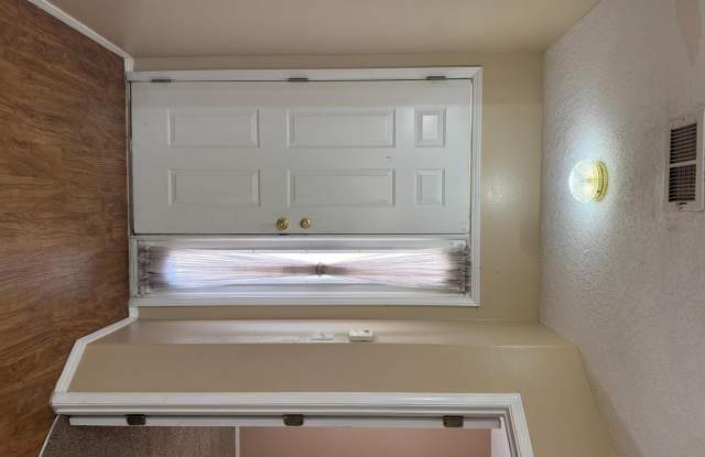 256 Glenridge Park Lane NE