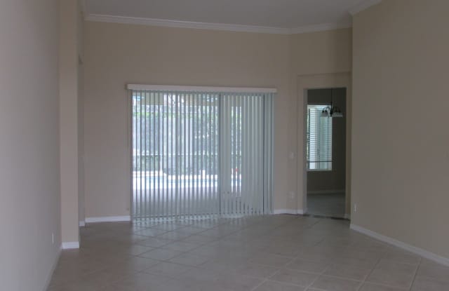 Single Family Home for Rent at 8807 Oak Landings Ct, Orlando, FL 32836