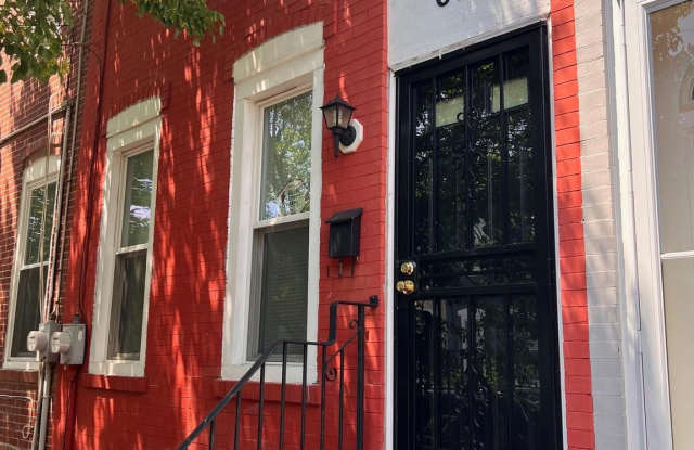 641 CLINTON STREET